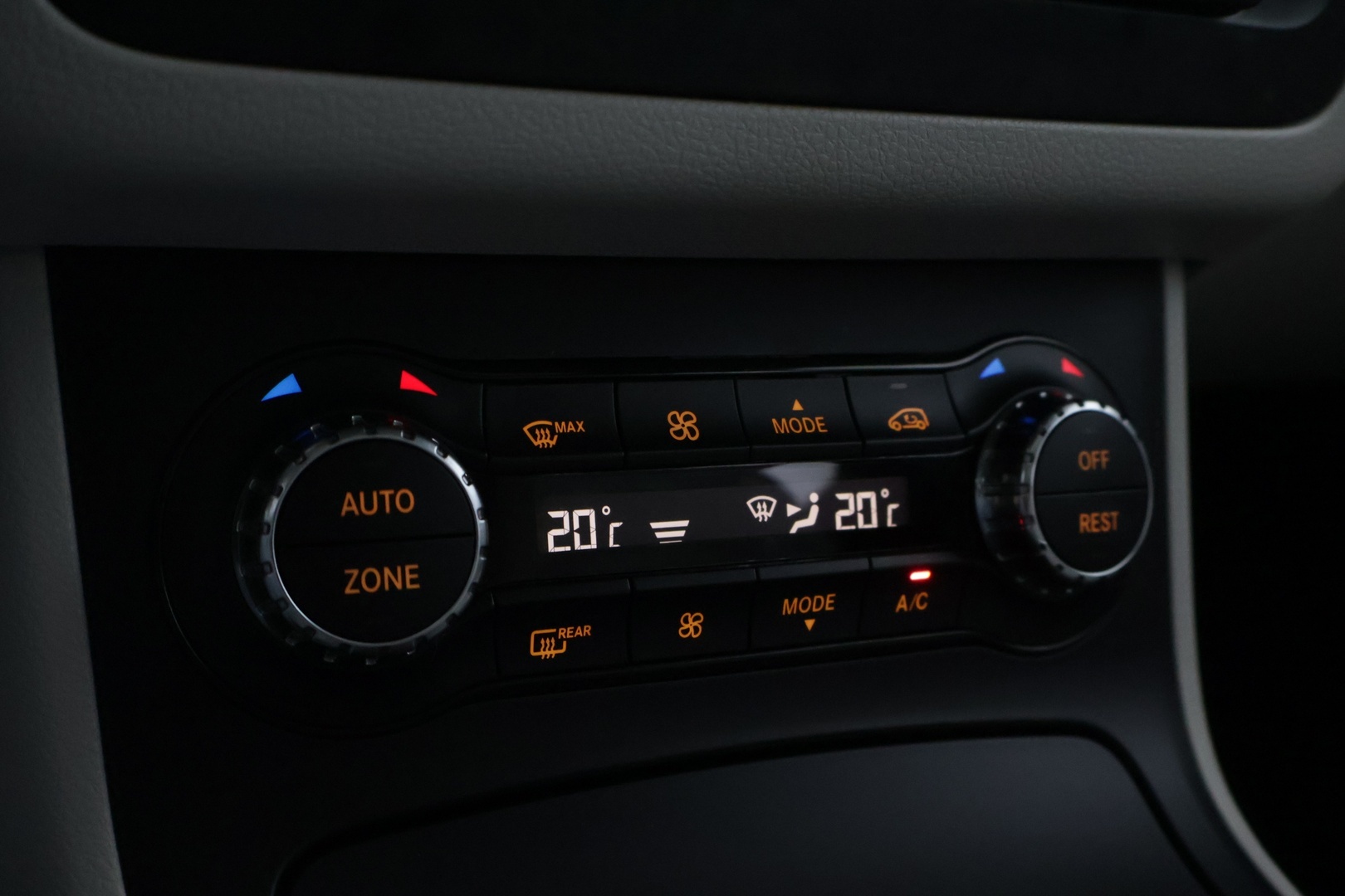 MERCEDES-BENZ B 2013