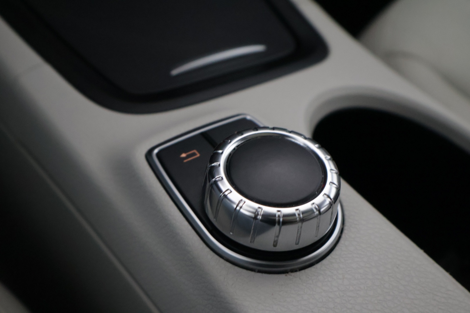 MERCEDES-BENZ B 2013