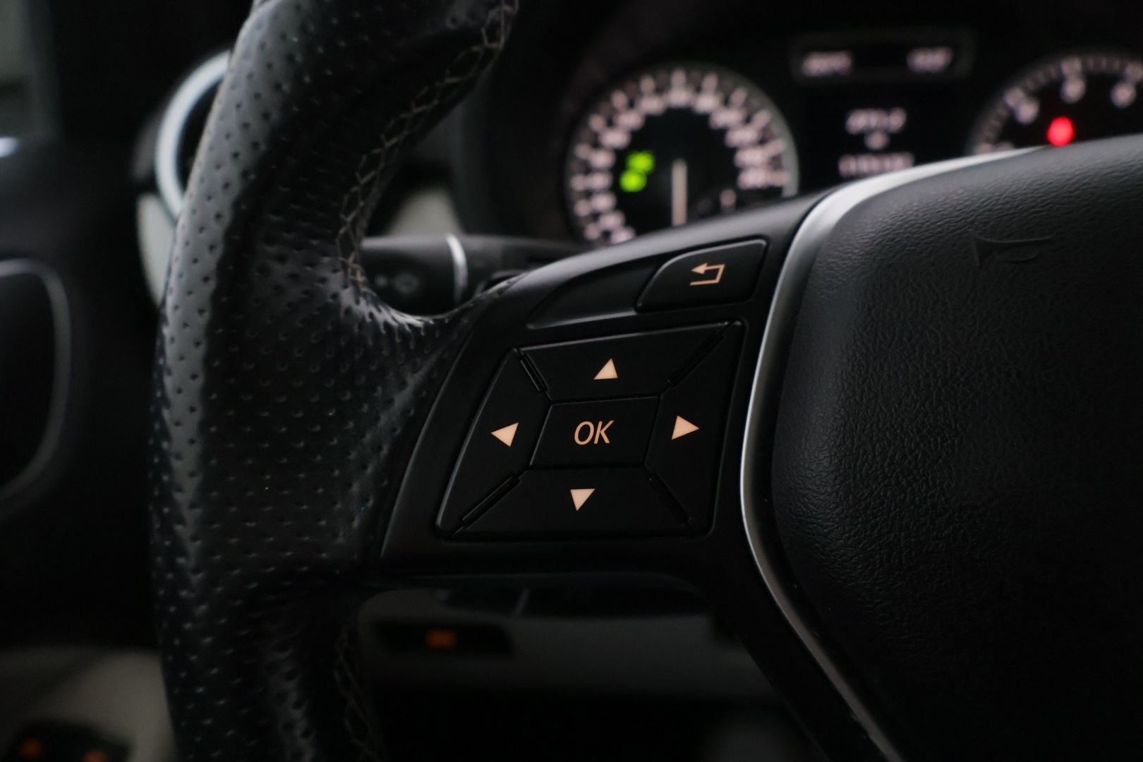MERCEDES-BENZ B 2013
