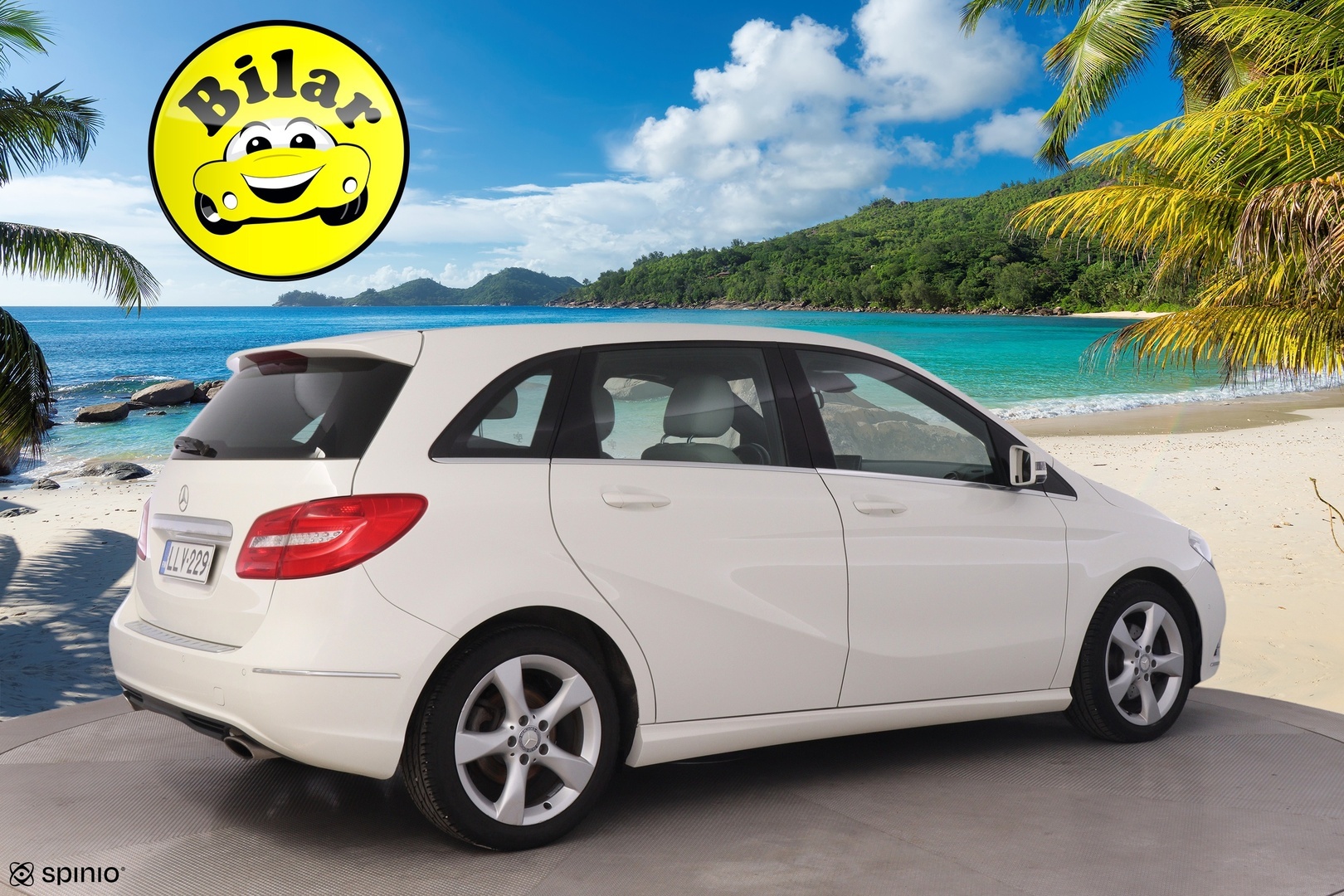 MERCEDES-BENZ B 2013
