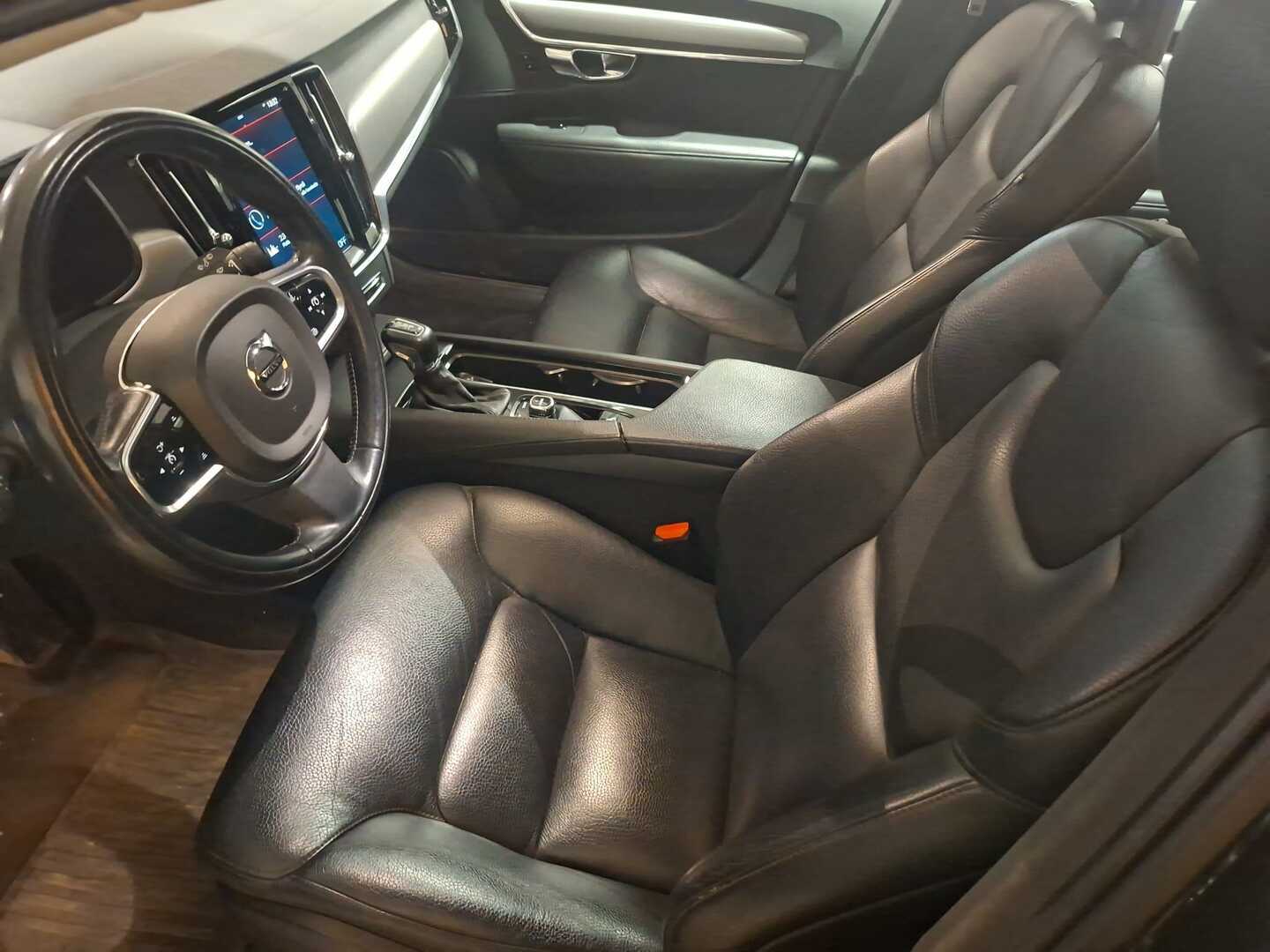 VOLVO V90 2017