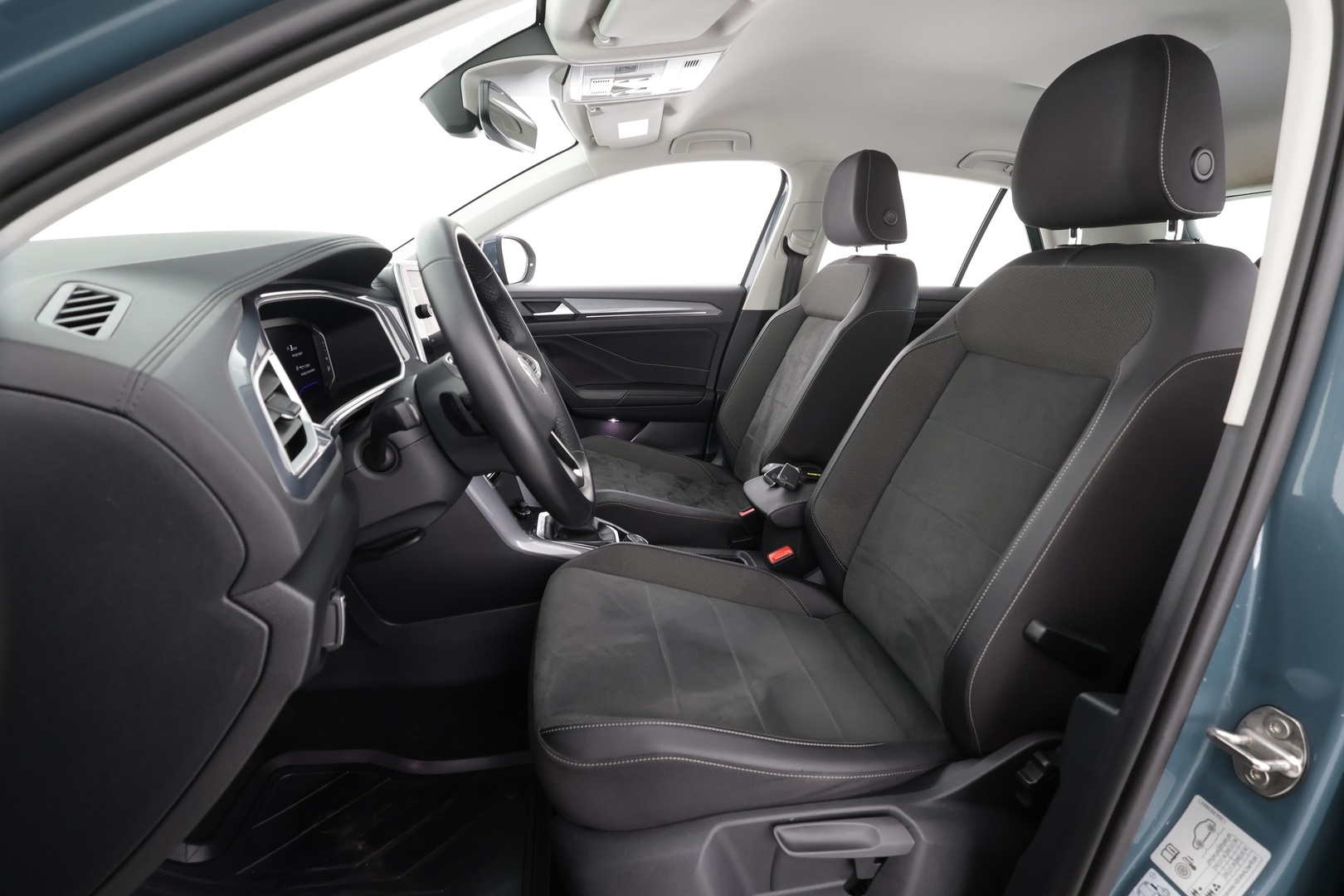 VOLKSWAGEN T-Roc 2023