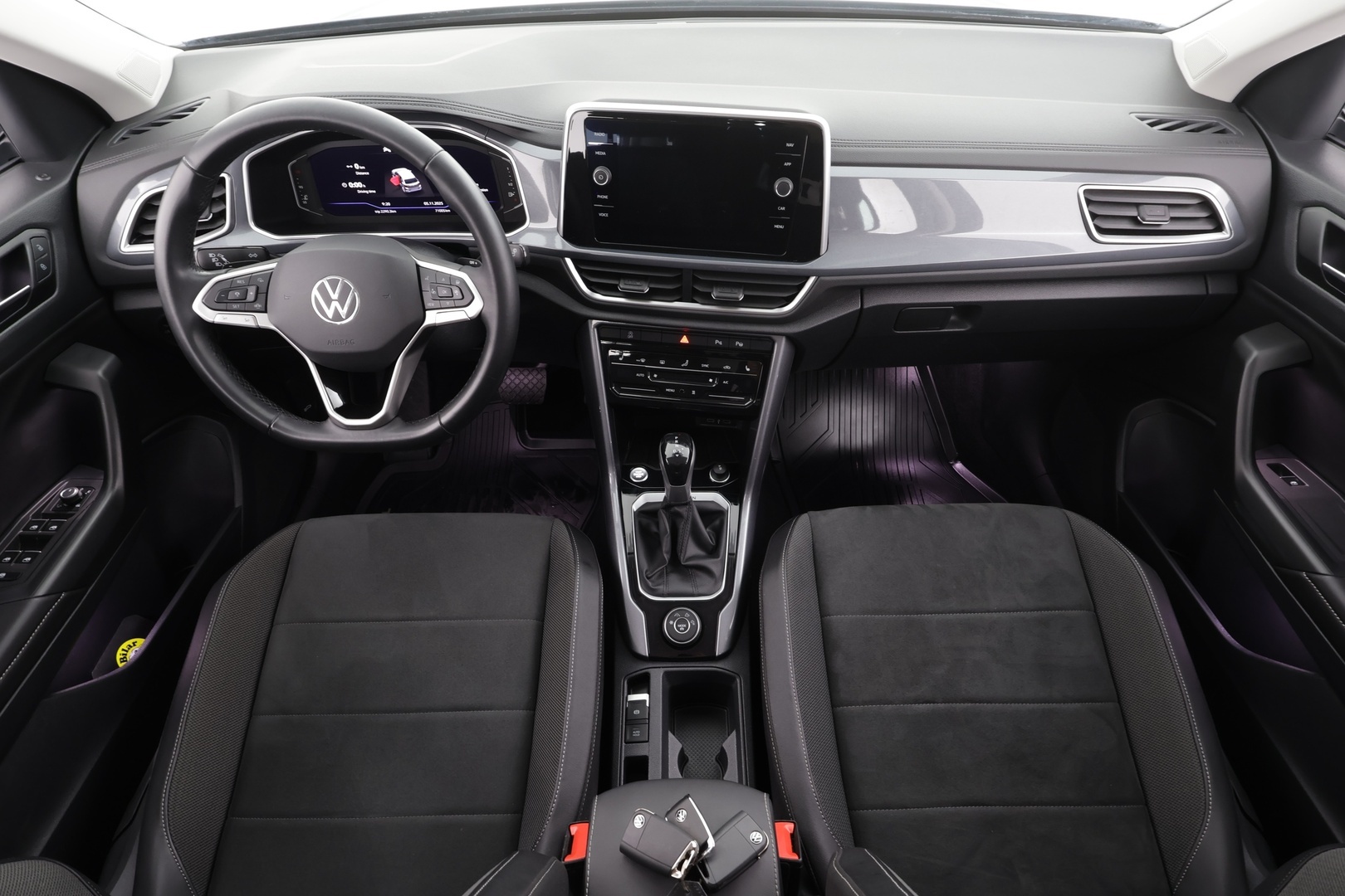 VOLKSWAGEN T-Roc 2023