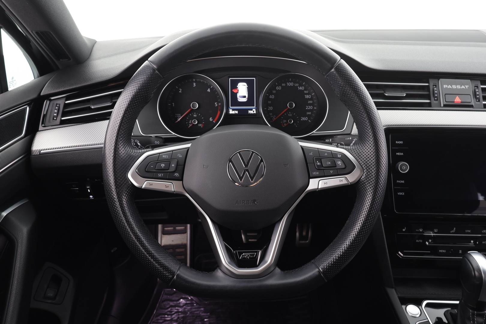 VOLKSWAGEN Passat 2021