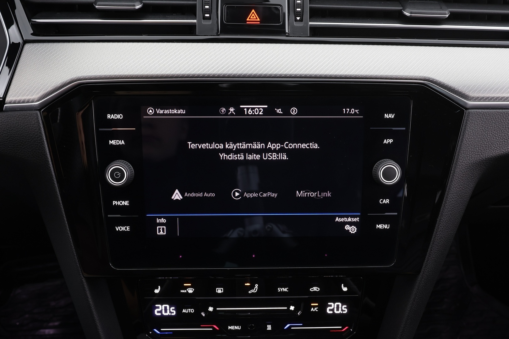 VOLKSWAGEN Passat 2021