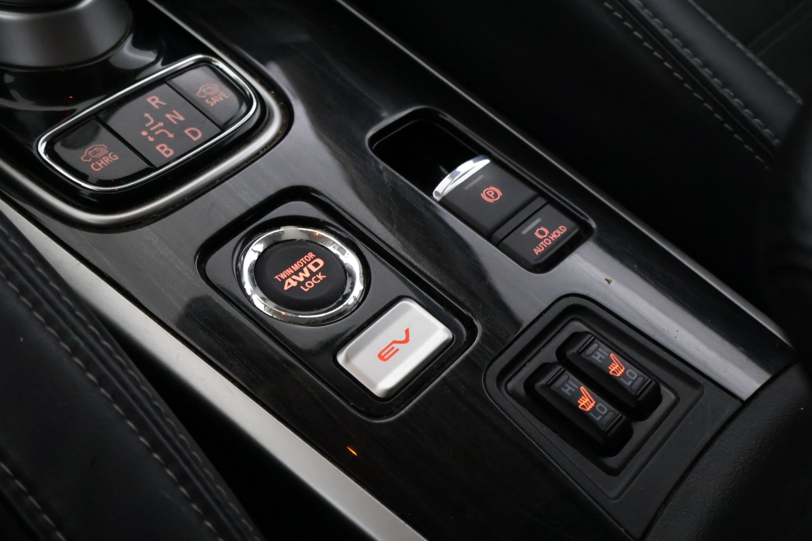 MITSUBISHI OUTLANDER PHEV 2017