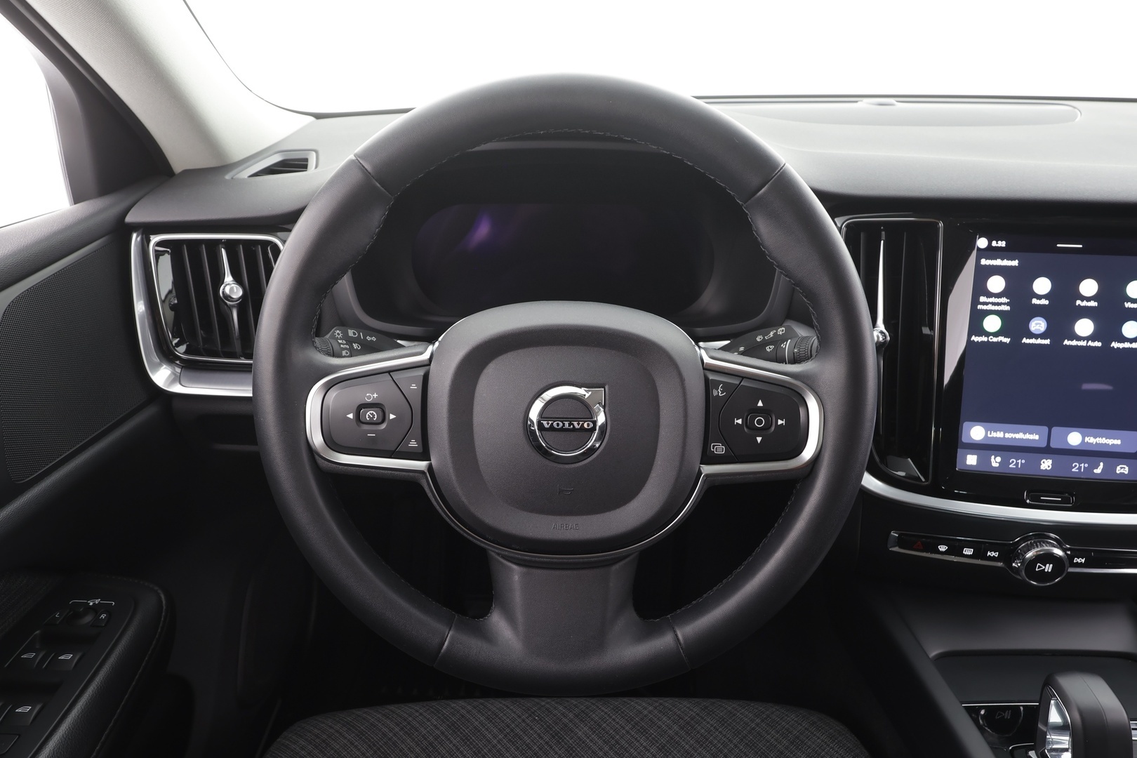 VOLVO V60 2023