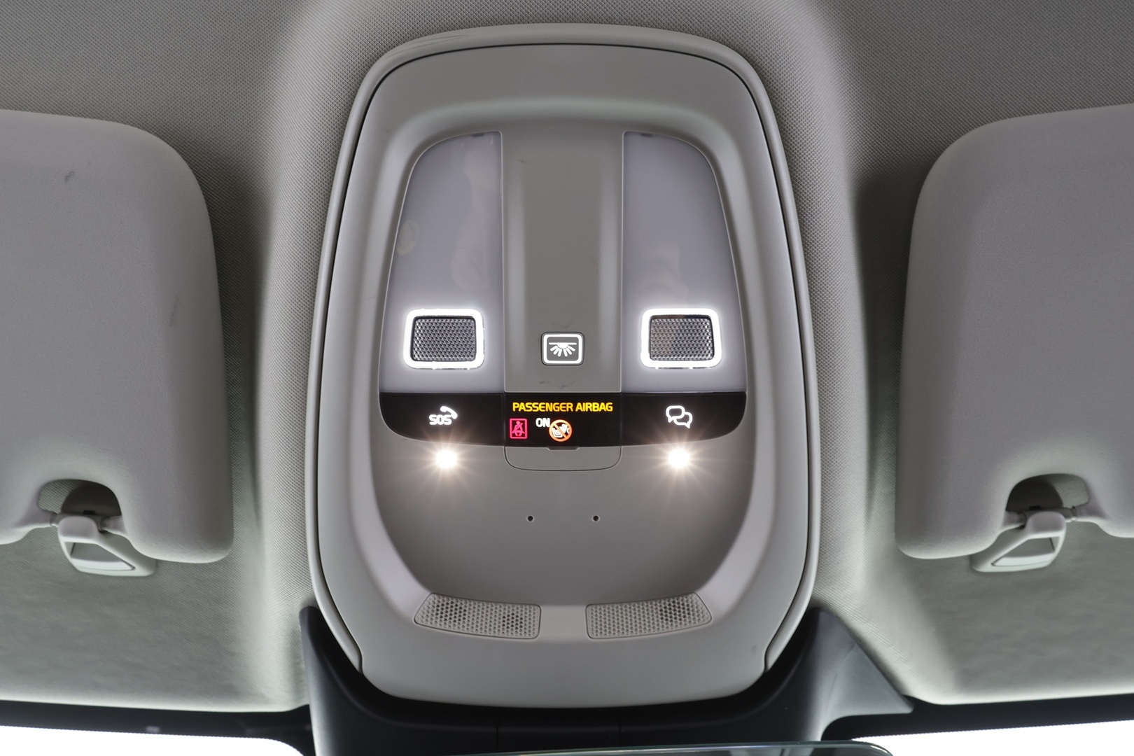 VOLVO V60 2023