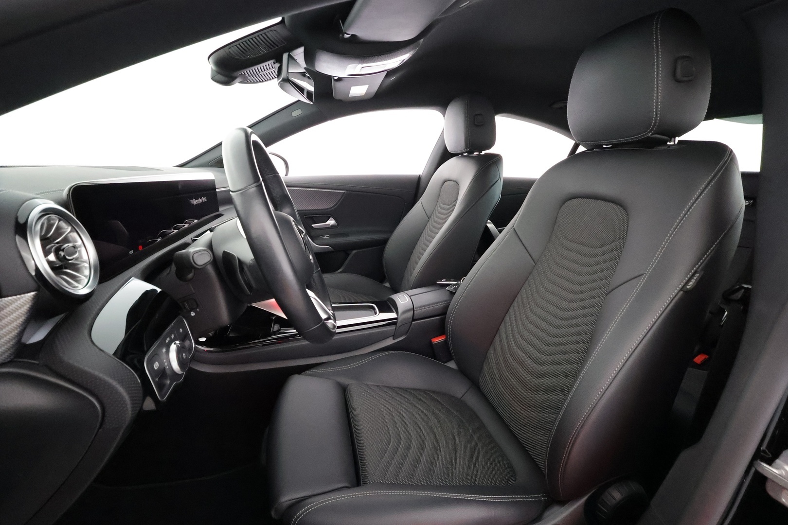 MERCEDES-BENZ CLA 2024