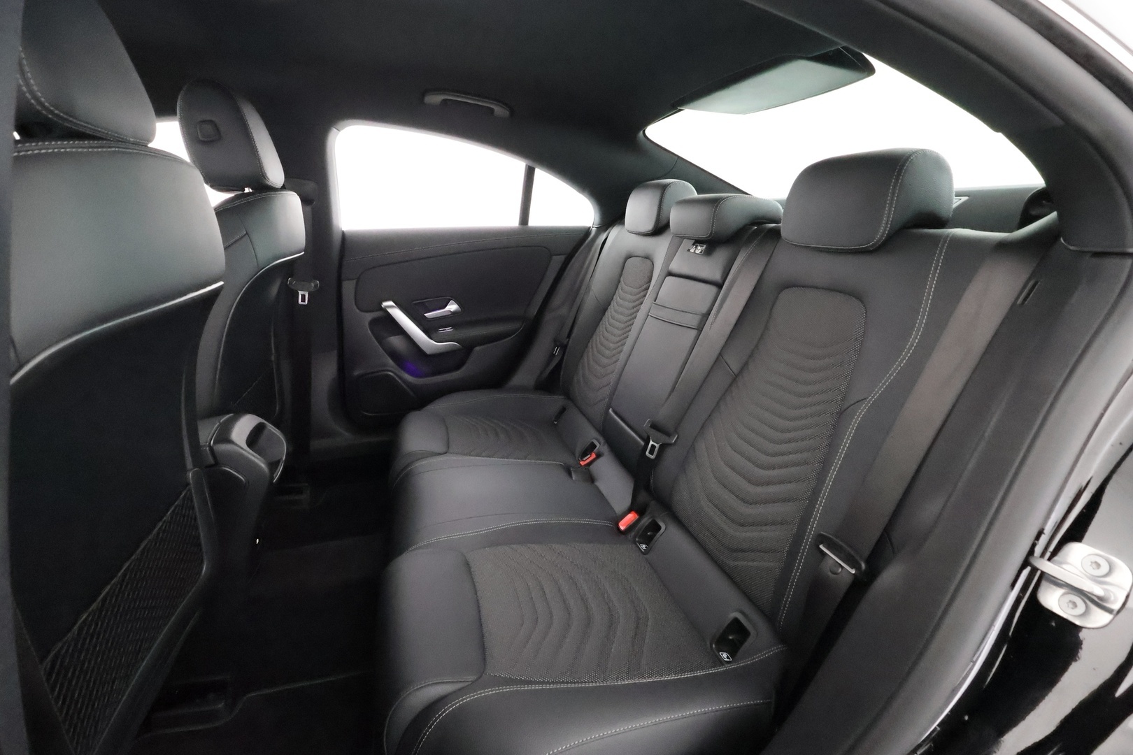 MERCEDES-BENZ CLA 2024