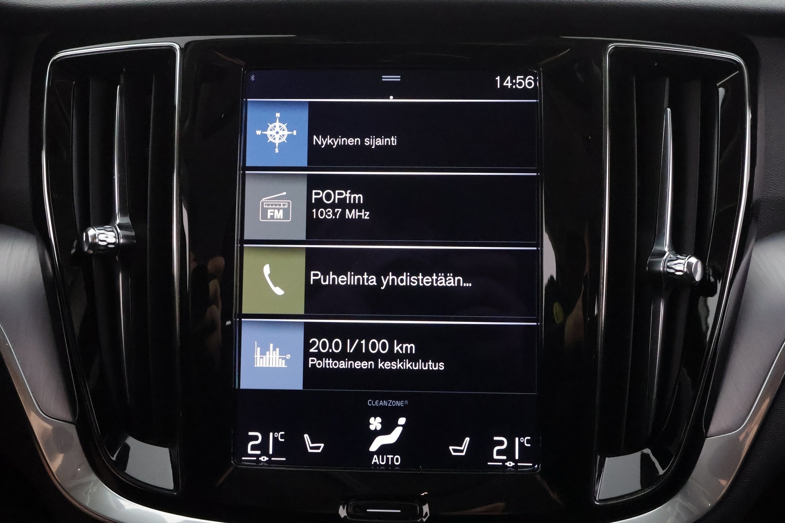 VOLVO V60 2022