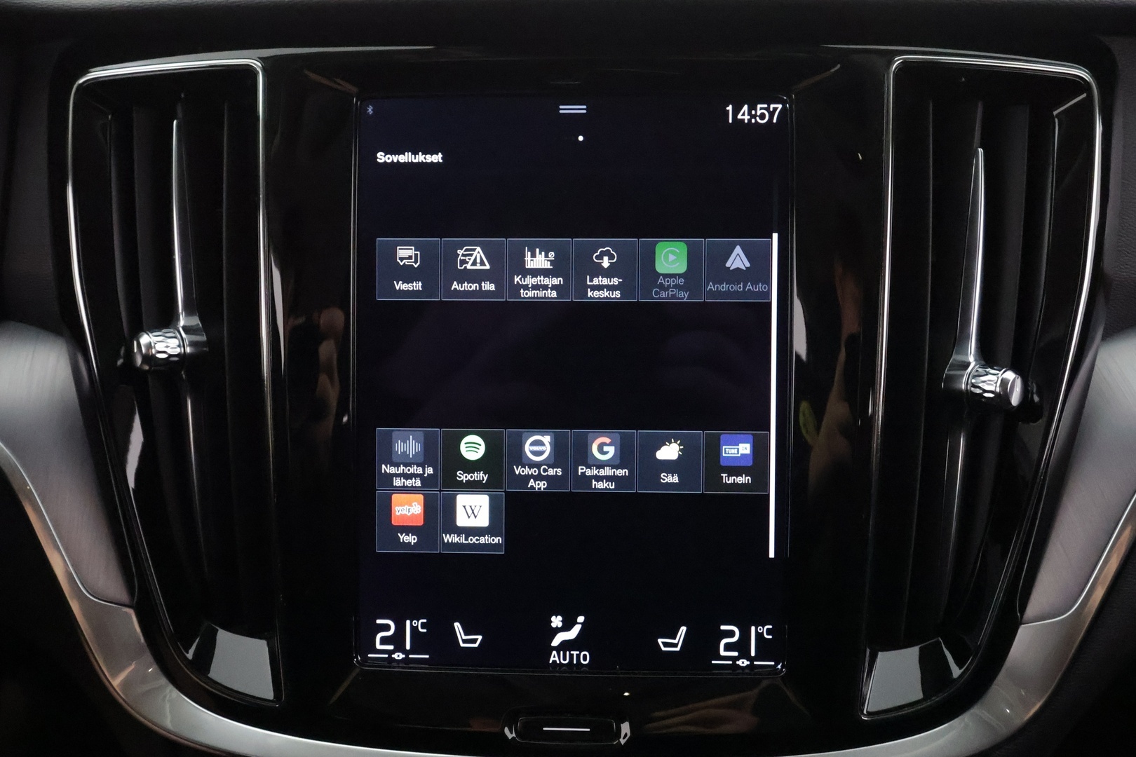 VOLVO V60 2022