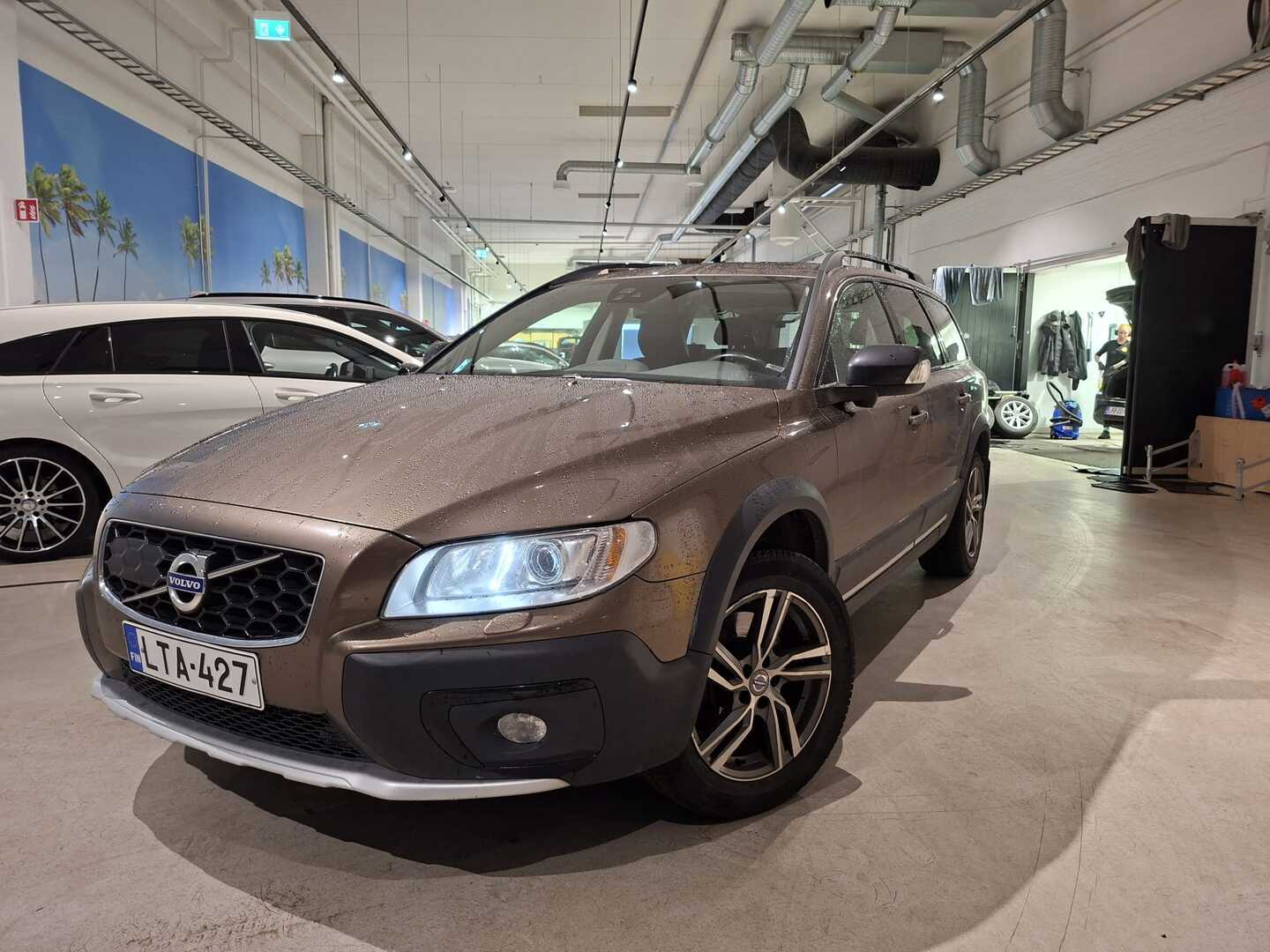 VOLVO XC70 2015