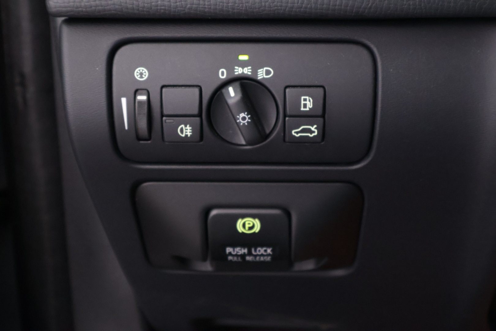 VOLVO XC60 2013