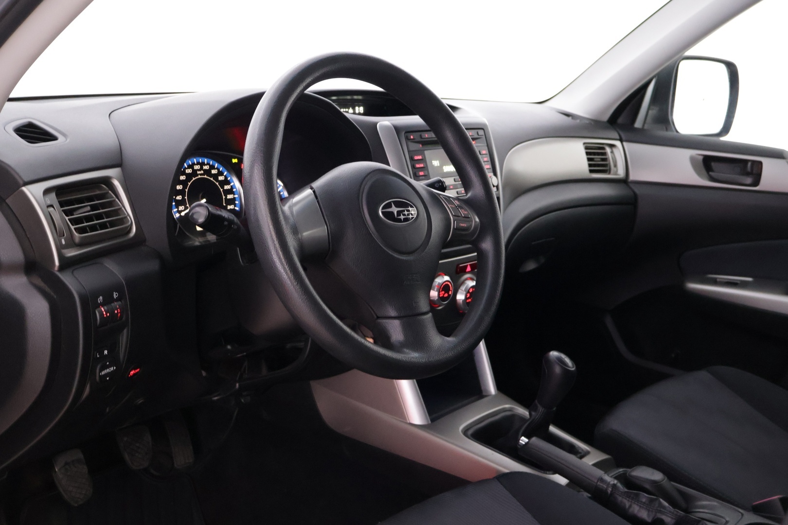 SUBARU Forester 2010