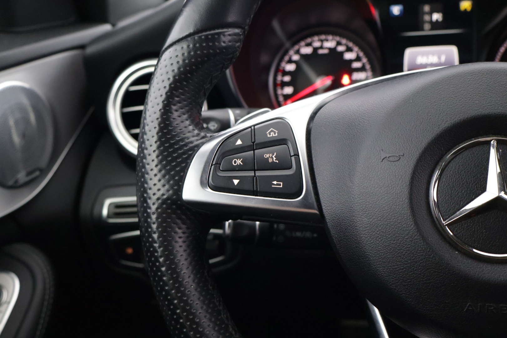 MERCEDES-BENZ C 2018