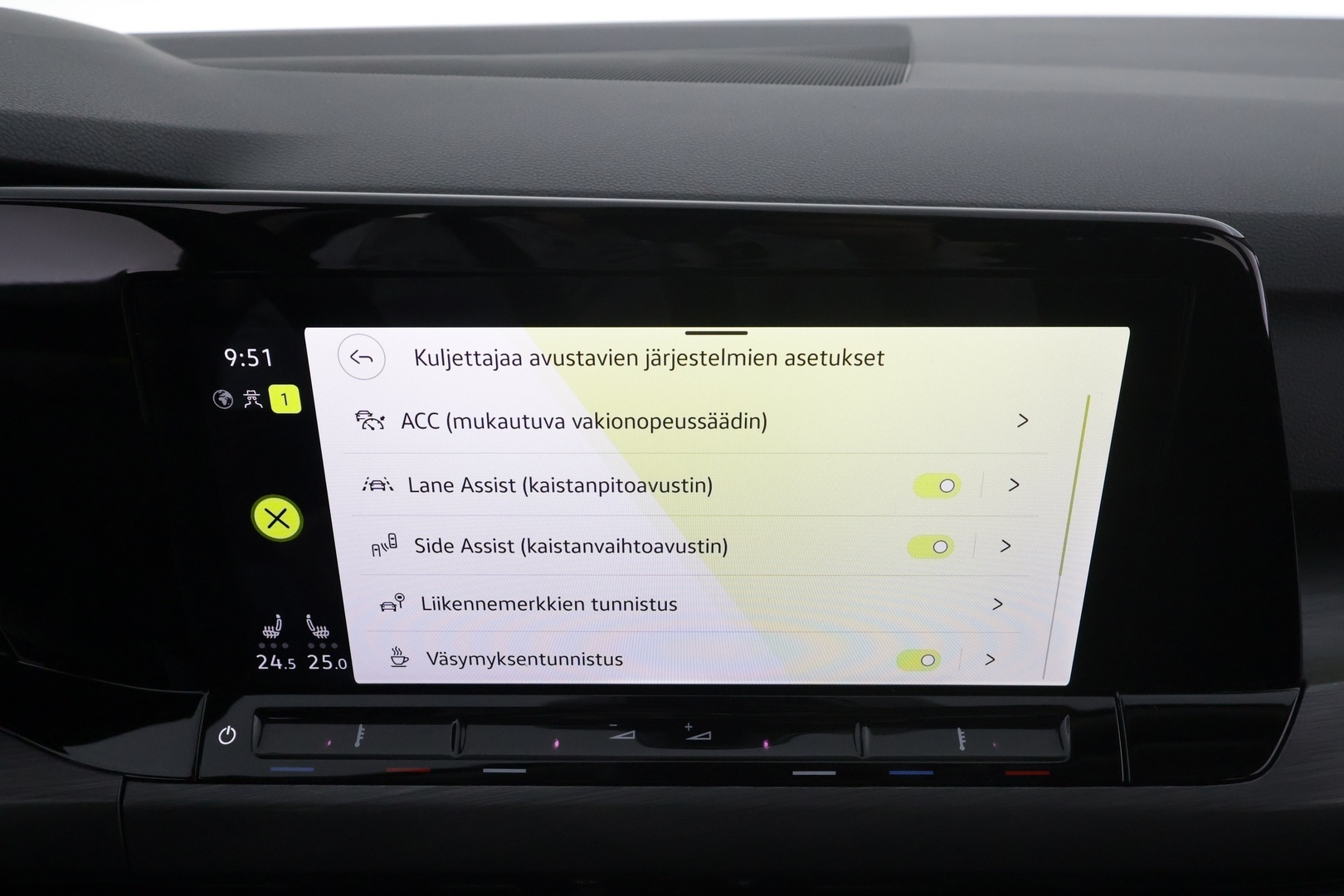 VOLKSWAGEN Golf 2021