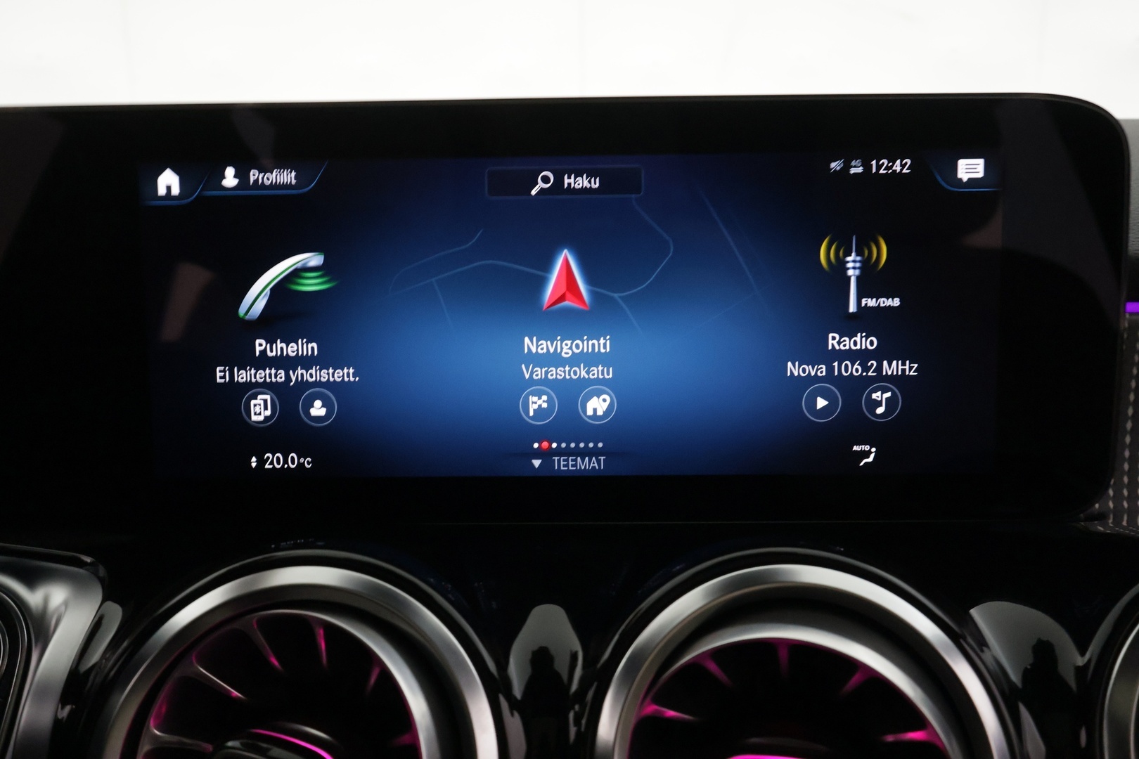MERCEDES-BENZ EQB 2023