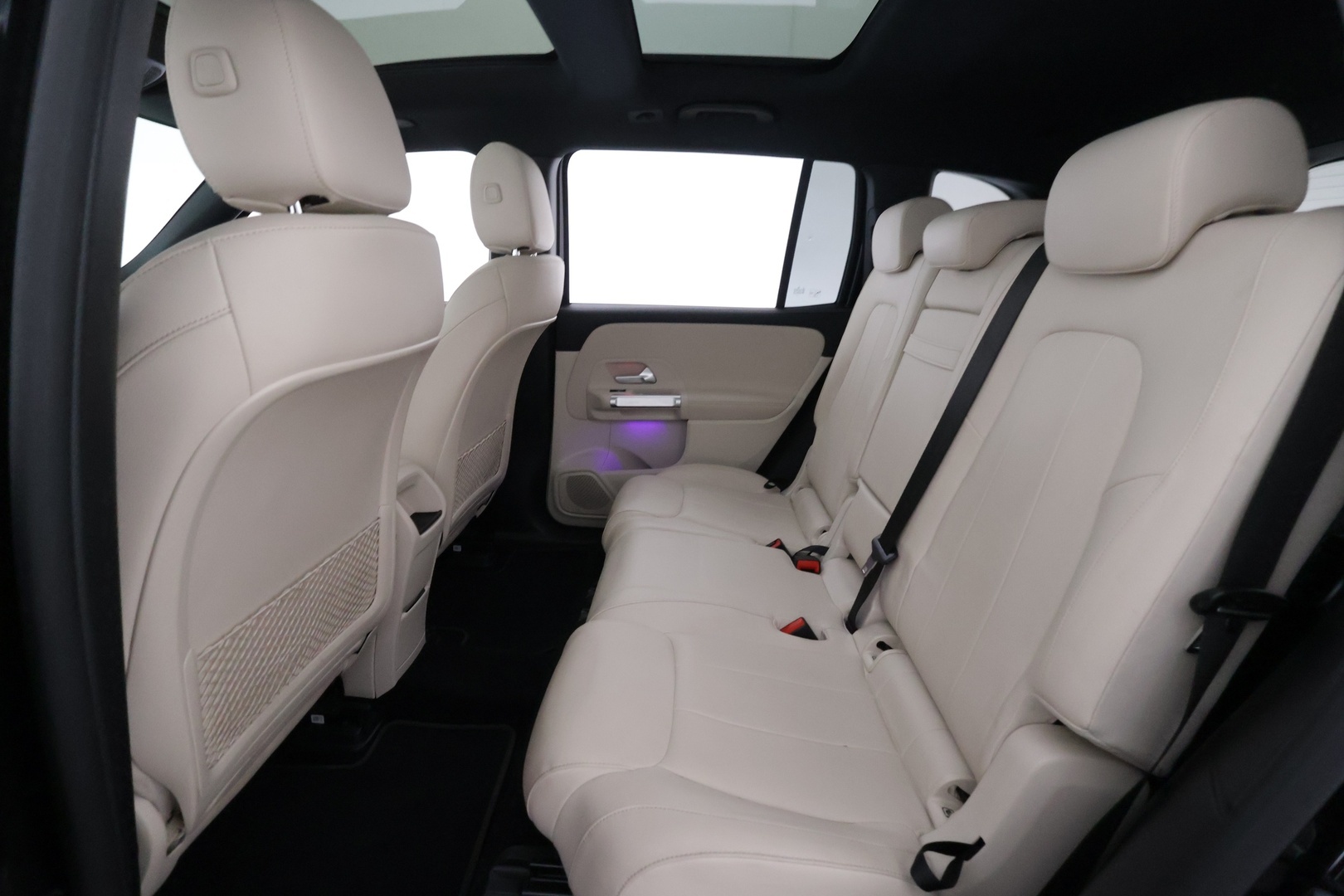 MERCEDES-BENZ EQB 2023
