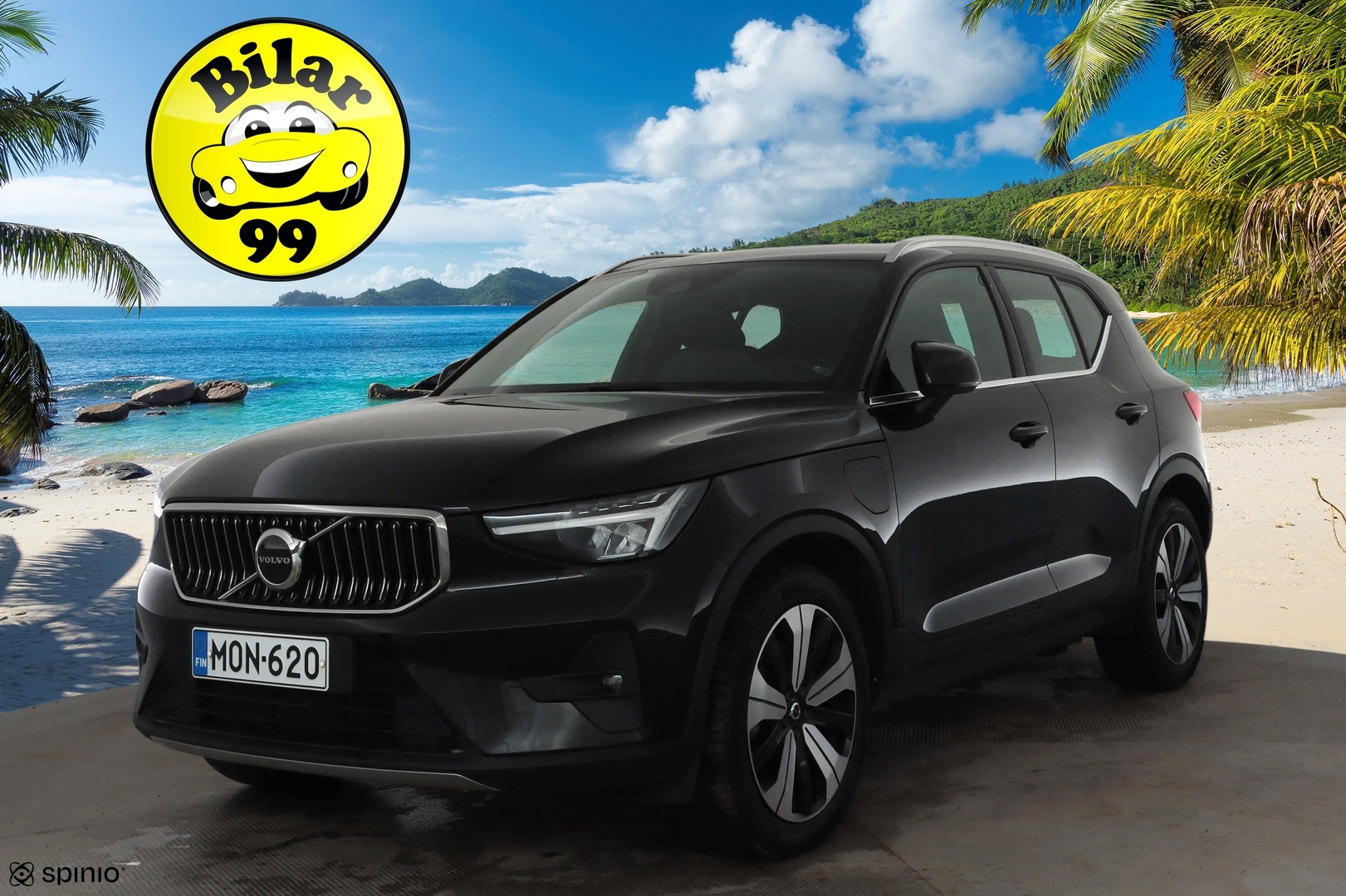 VOLVO XC40 2023