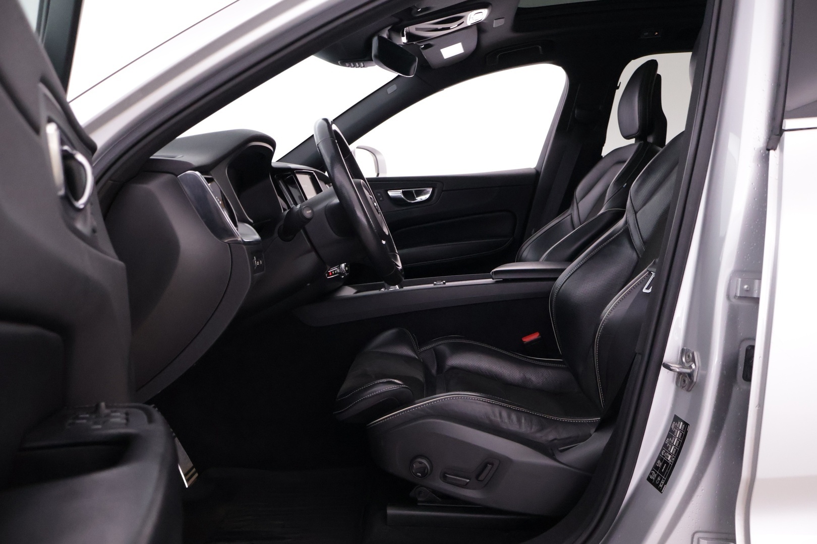 VOLVO XC60 2018