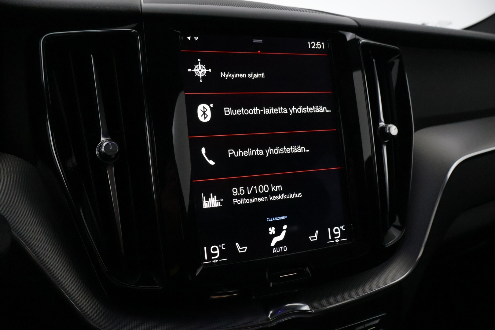 VOLVO XC60 2018