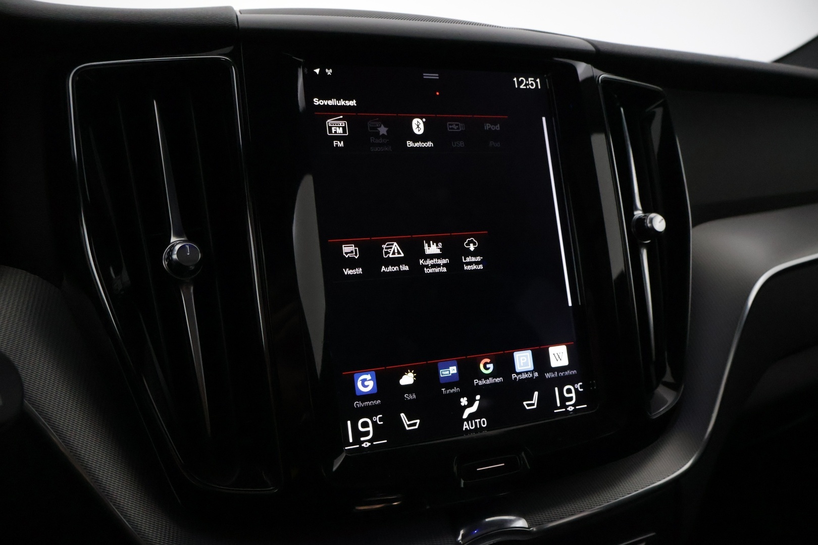 VOLVO XC60 2018