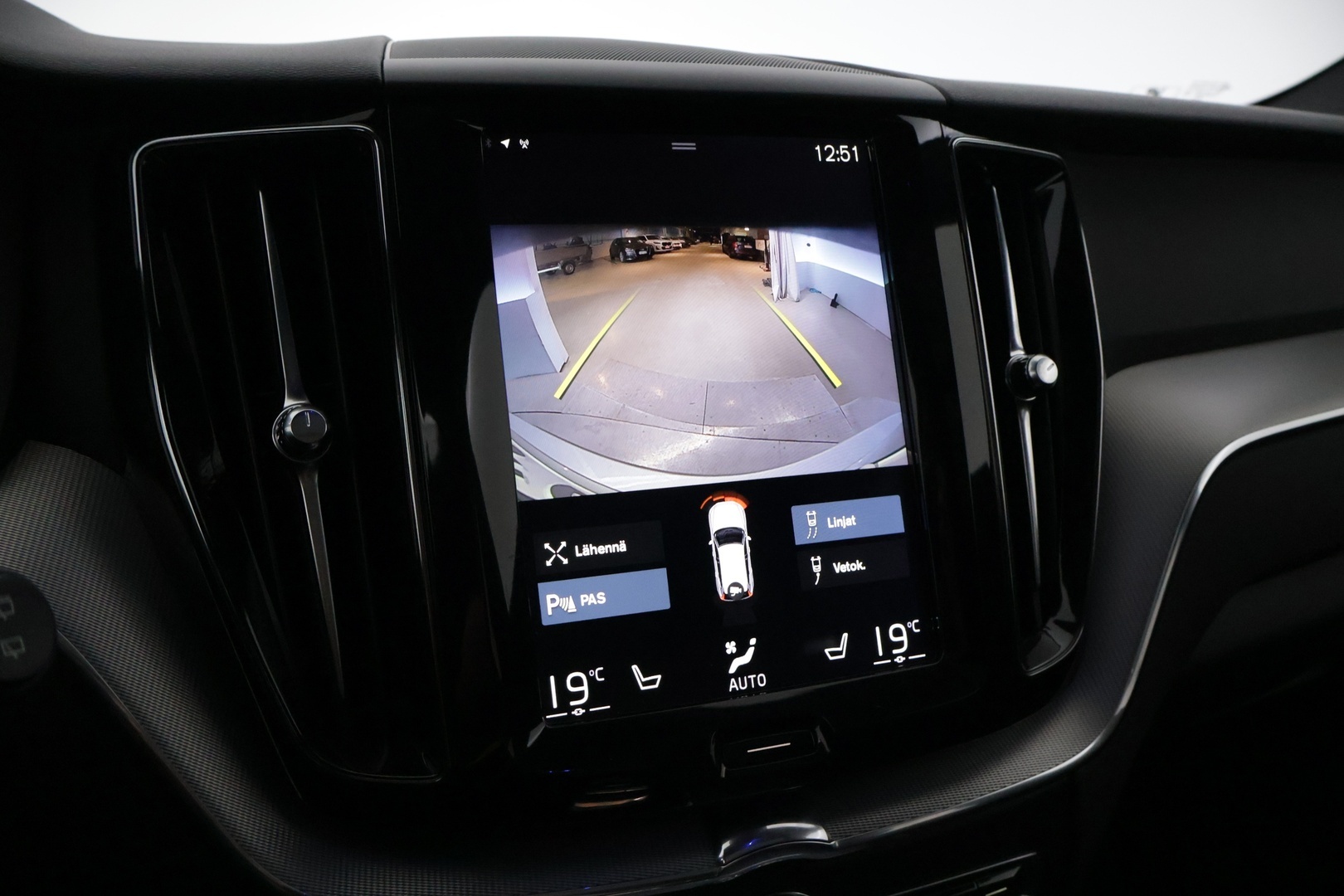 VOLVO XC60 2018