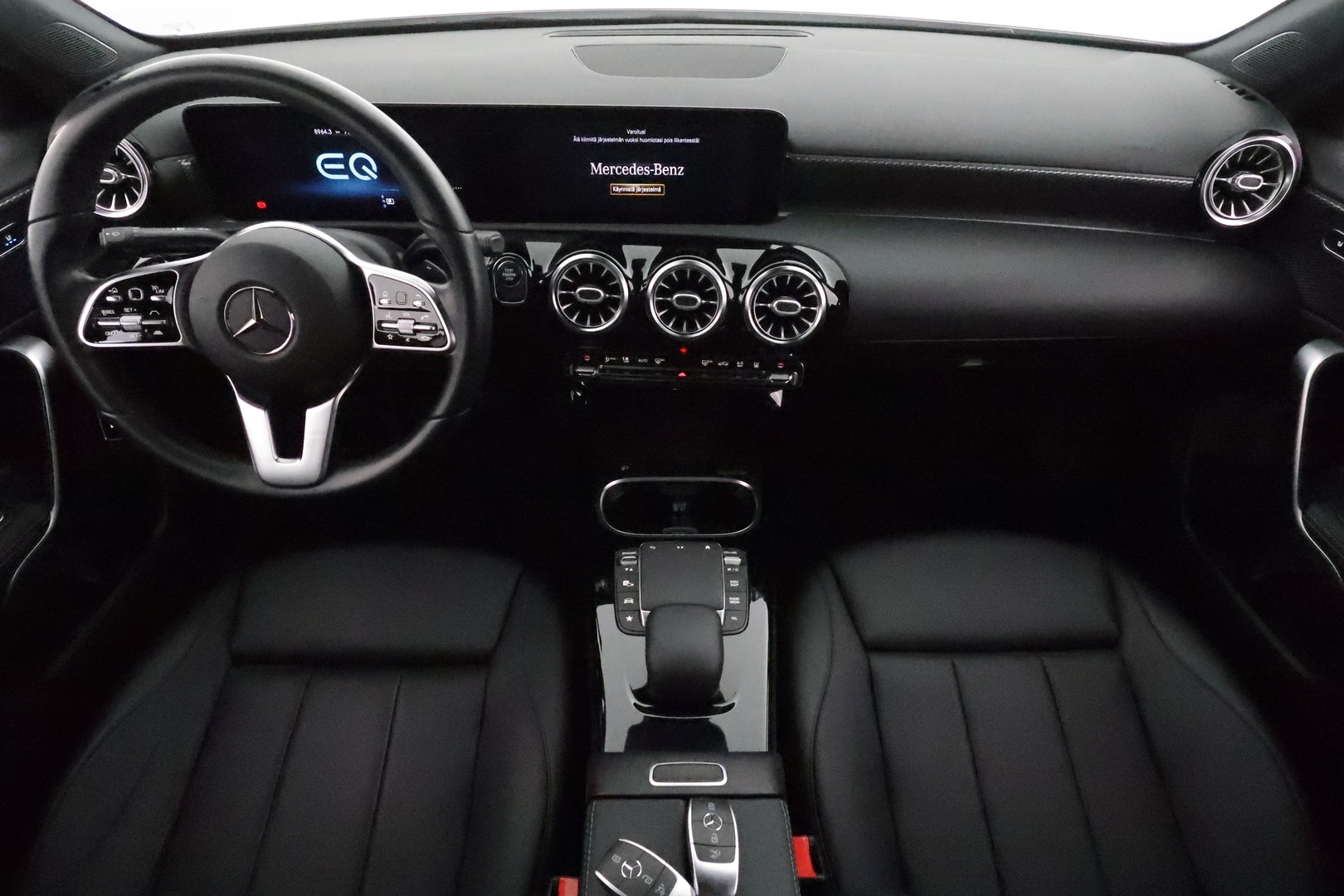 MERCEDES-BENZ A 2021