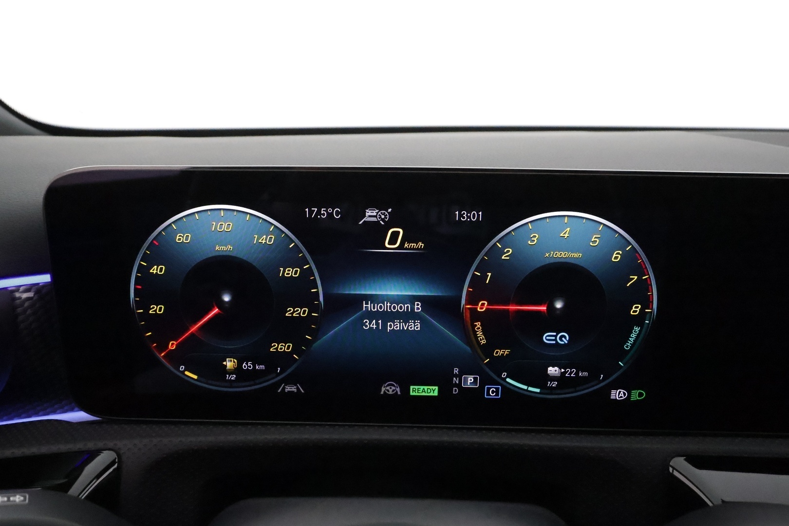 MERCEDES-BENZ A 2021