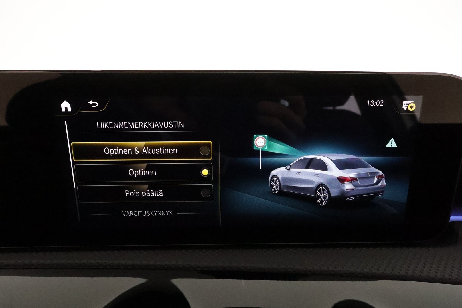 MERCEDES-BENZ A 2021