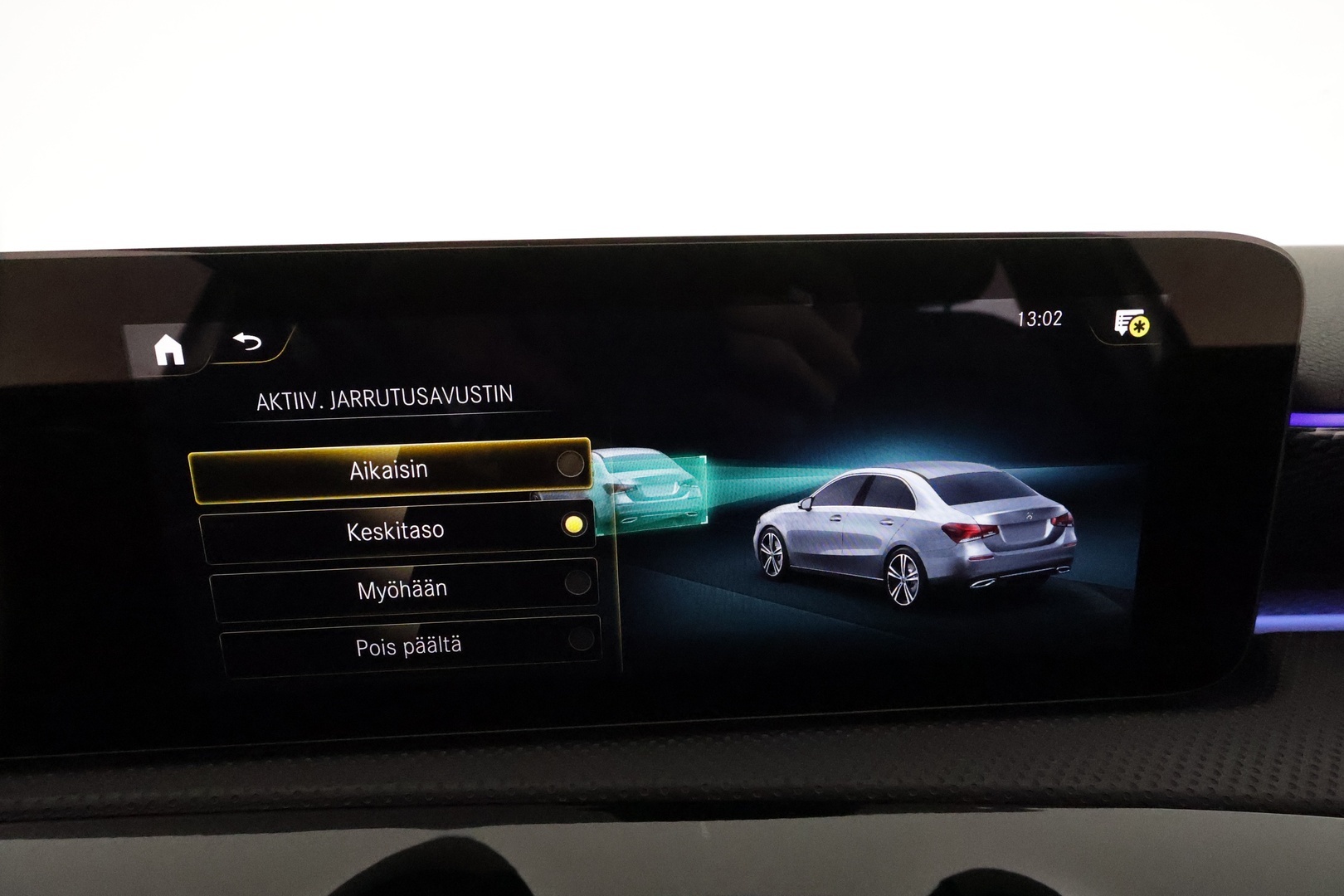 MERCEDES-BENZ A 2021