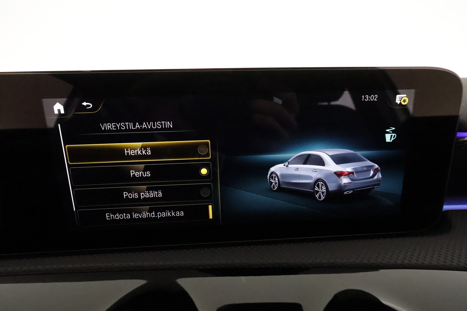 MERCEDES-BENZ A 2021