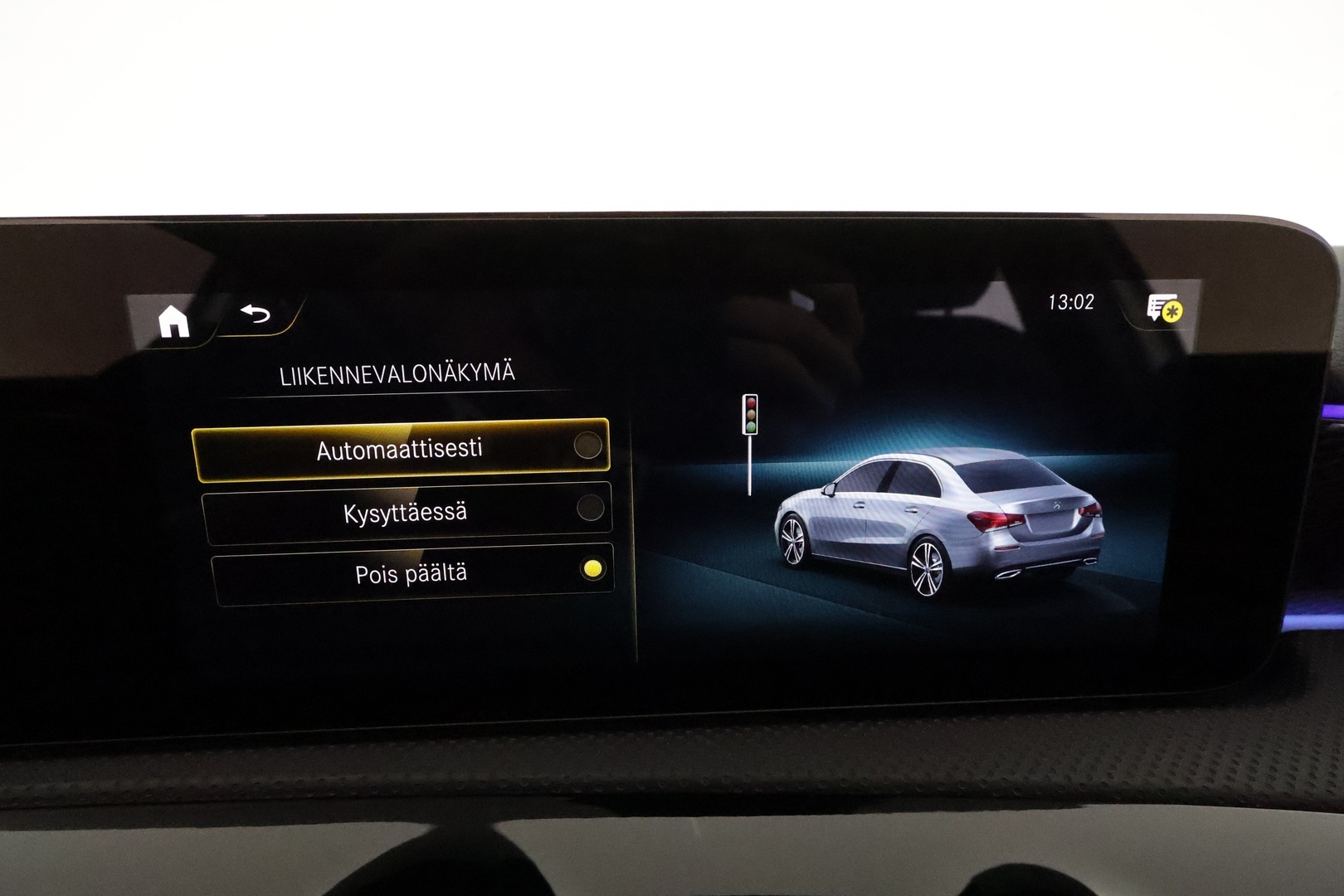 MERCEDES-BENZ A 2021