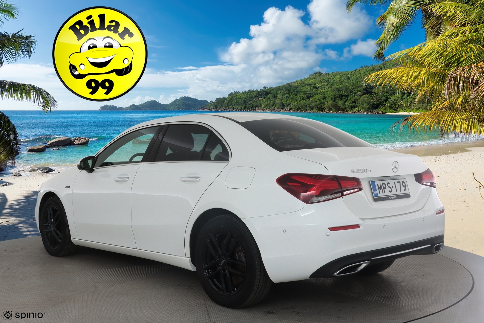 MERCEDES-BENZ A 2021