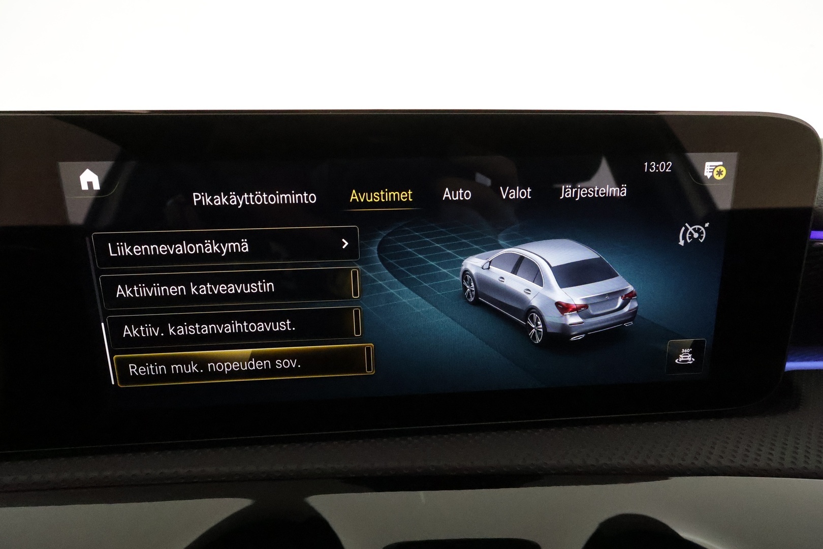 MERCEDES-BENZ A 2021