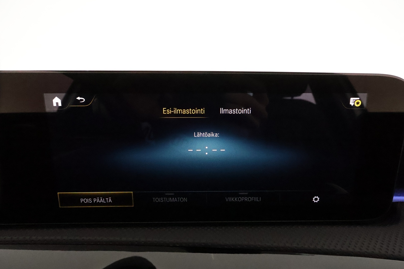 MERCEDES-BENZ A 2021