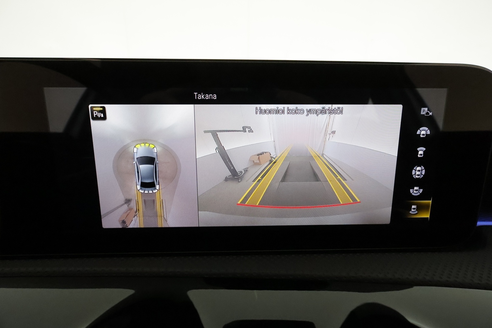 MERCEDES-BENZ A 2021