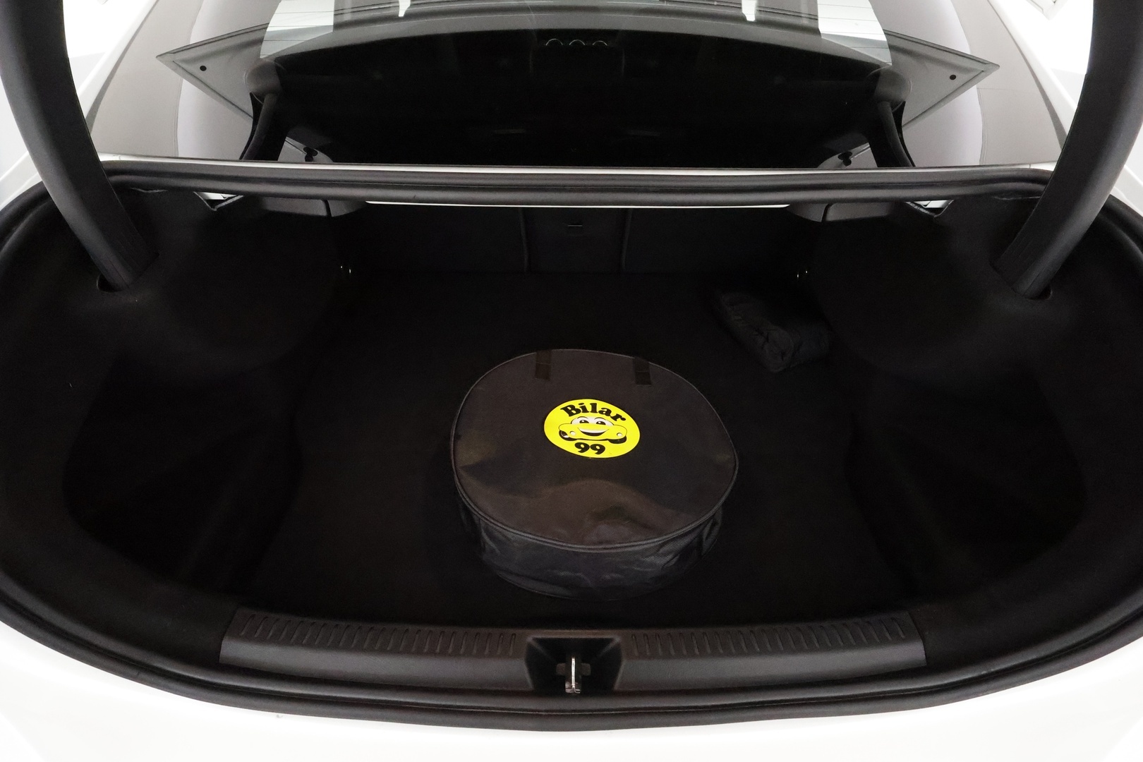 MERCEDES-BENZ A 2021