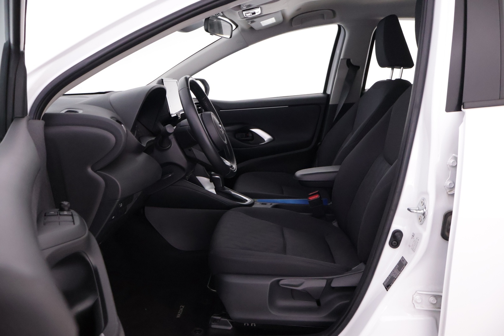 MAZDA 2 2024