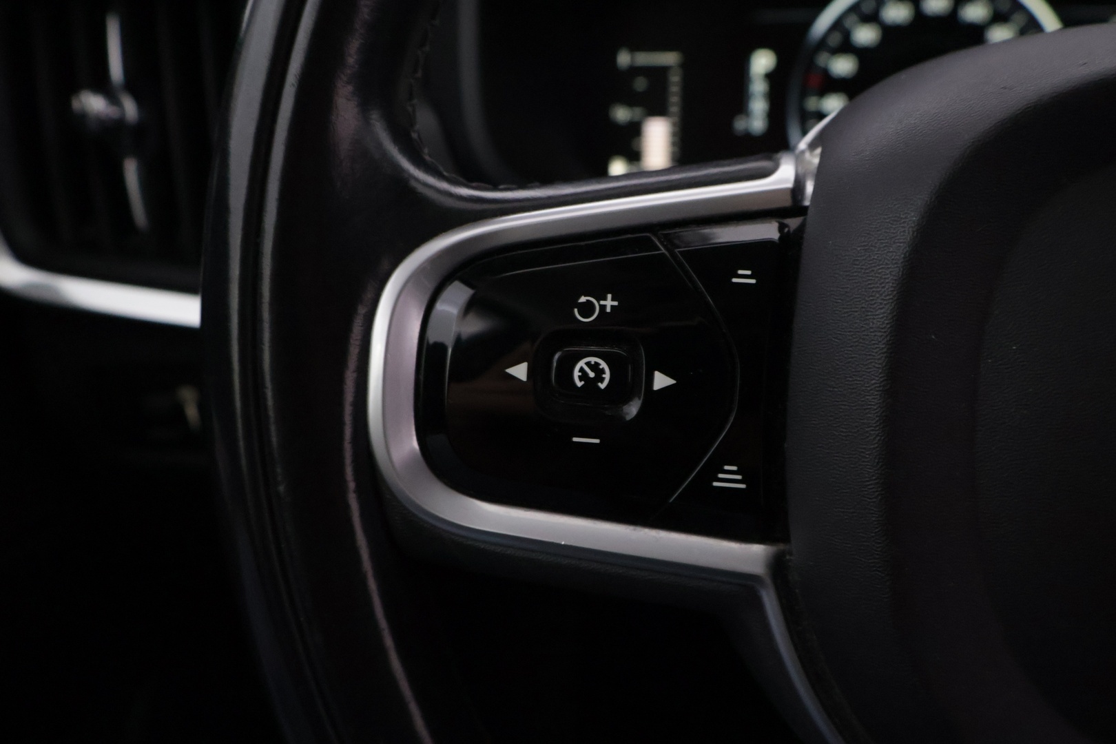 VOLVO V90 2017