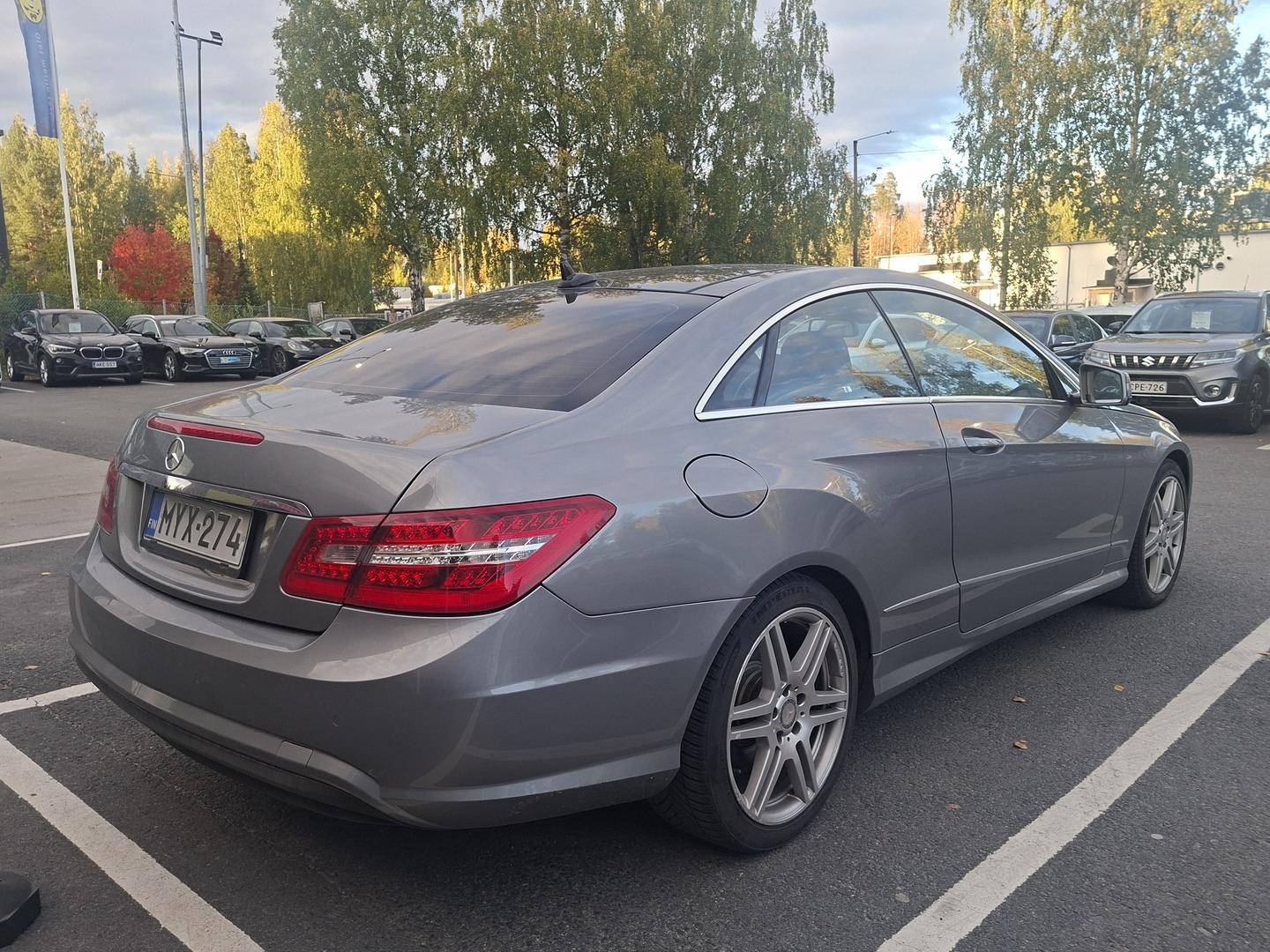 MERCEDES-BENZ E 2011