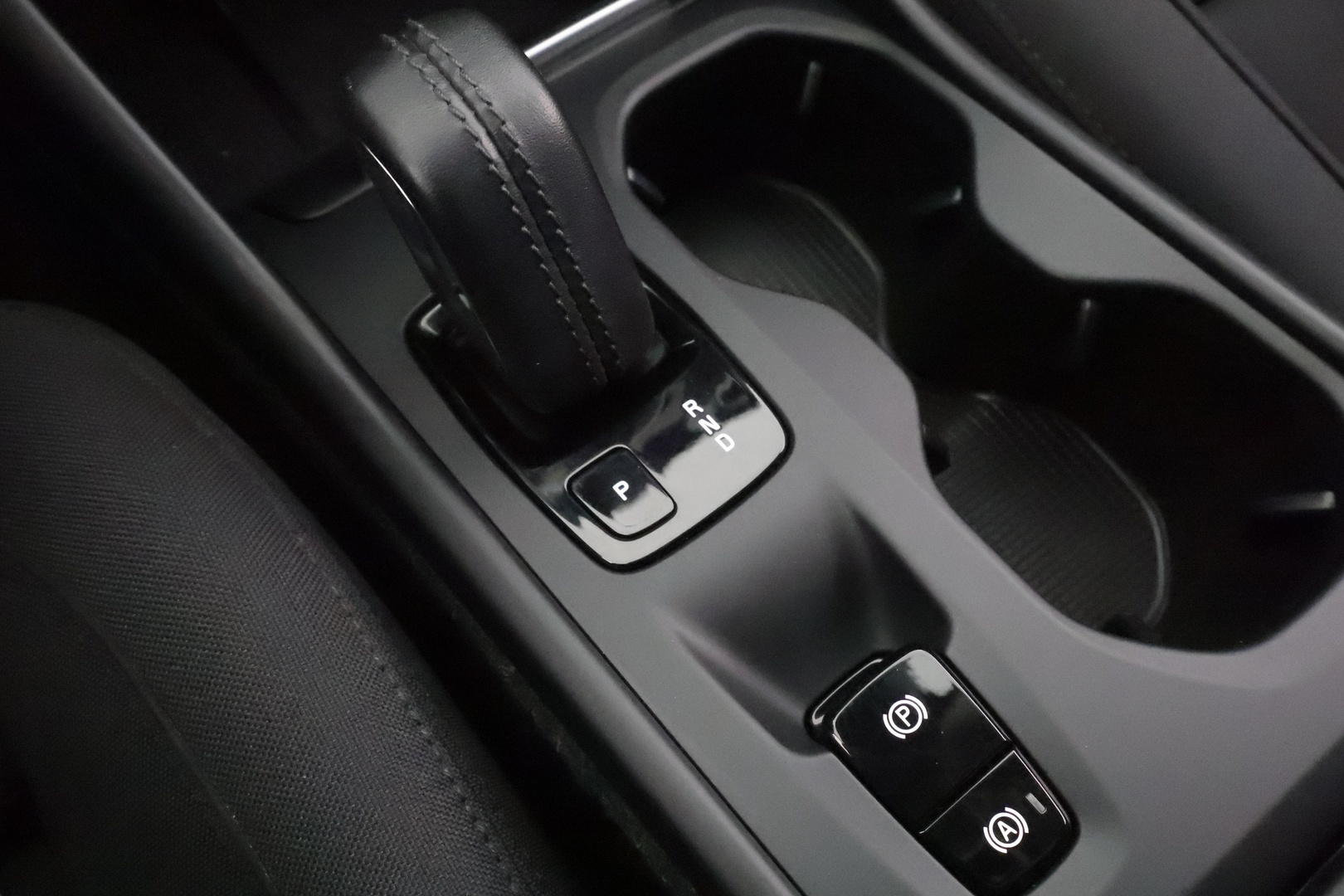 VOLVO XC40 2021