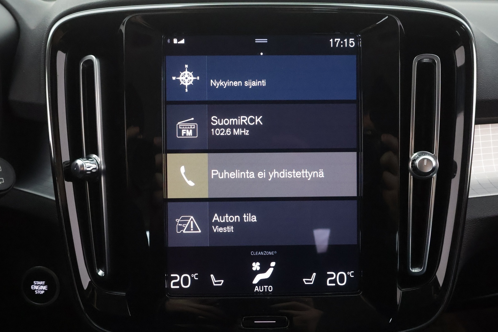 VOLVO XC40 2021
