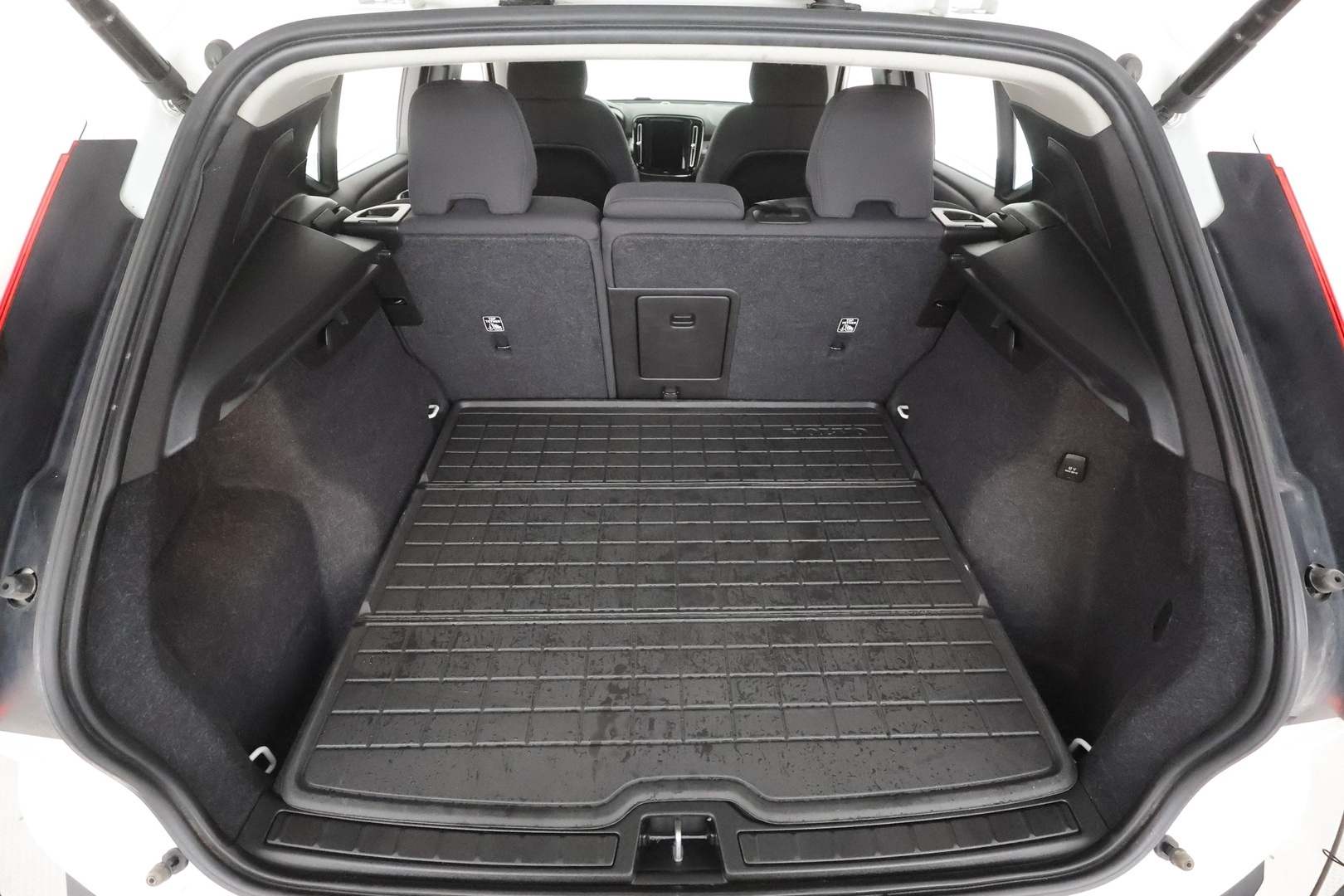 VOLVO XC40 2021