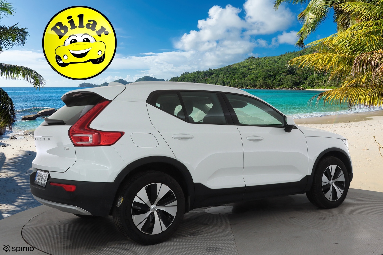 VOLVO XC40 2021