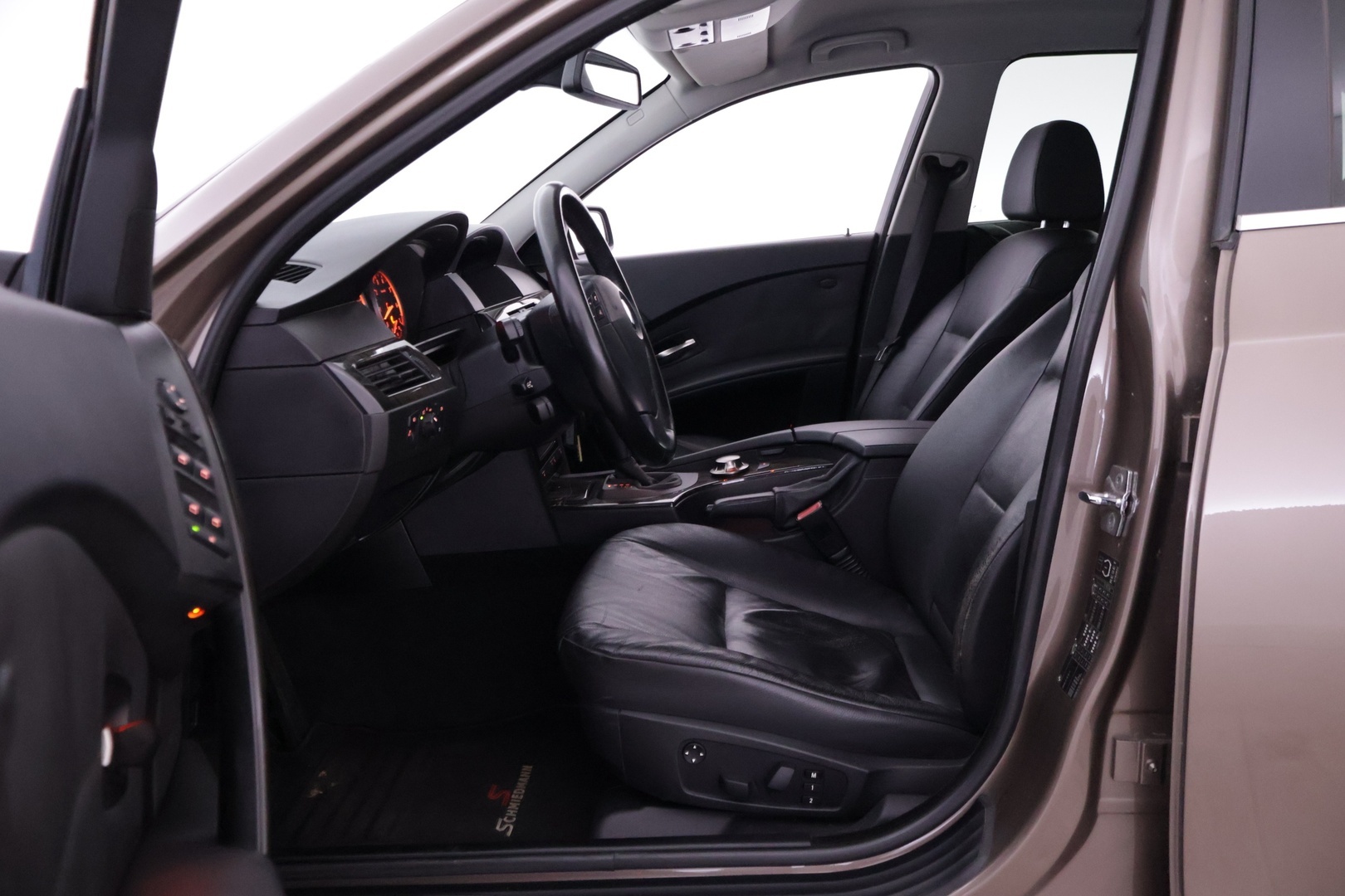 BMW 545 2005