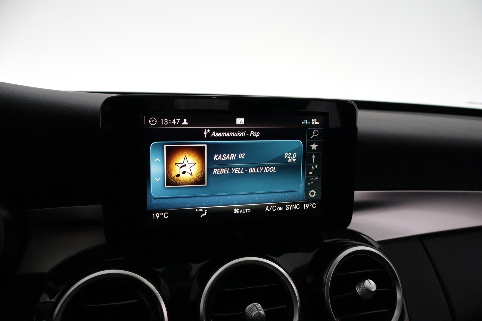 MERCEDES-BENZ C 2020