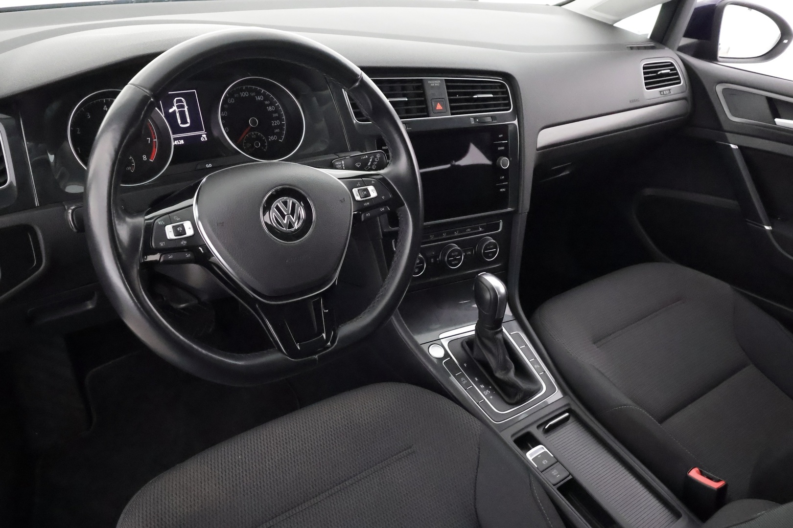 VOLKSWAGEN Golf 2020