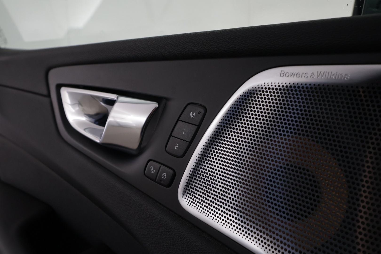 VOLVO XC60 2020